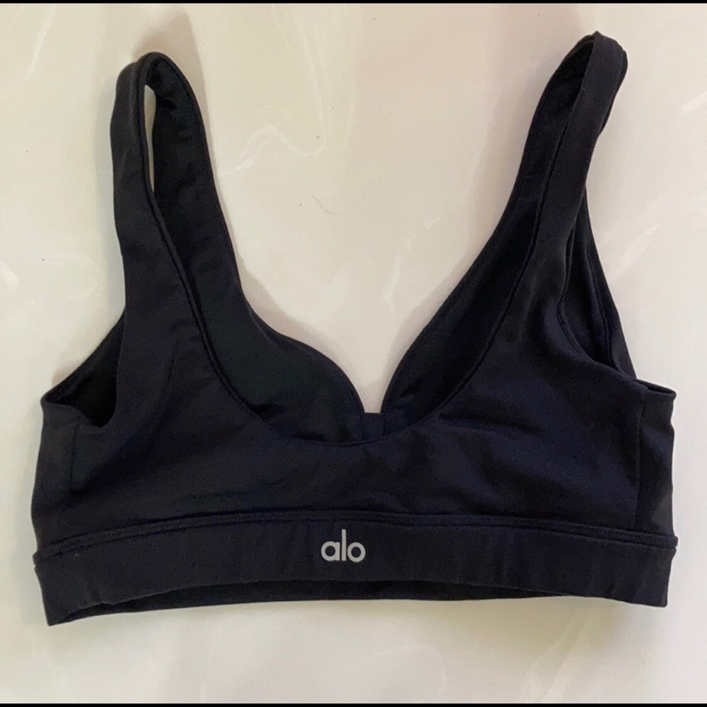Alo sports bra